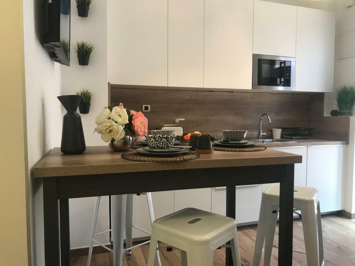Arena Design Apartments With Free Private Parking And With A Terrace พูลา ภายนอก รูปภาพ