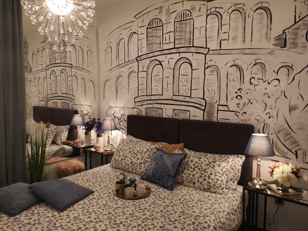 Arena Design Apartments With Free Private Parking And With A Terrace พูลา ภายนอก รูปภาพ